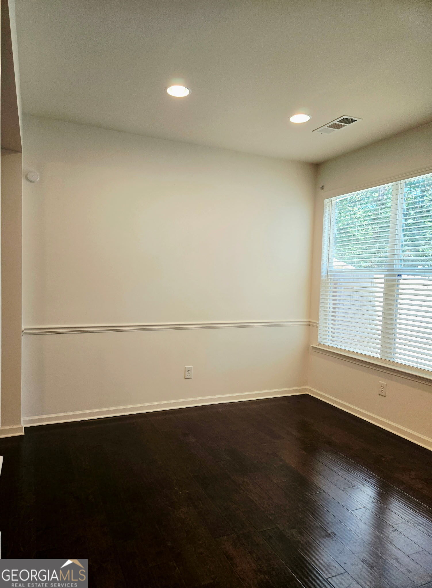 4402 Newfangle Road Property Photo 5