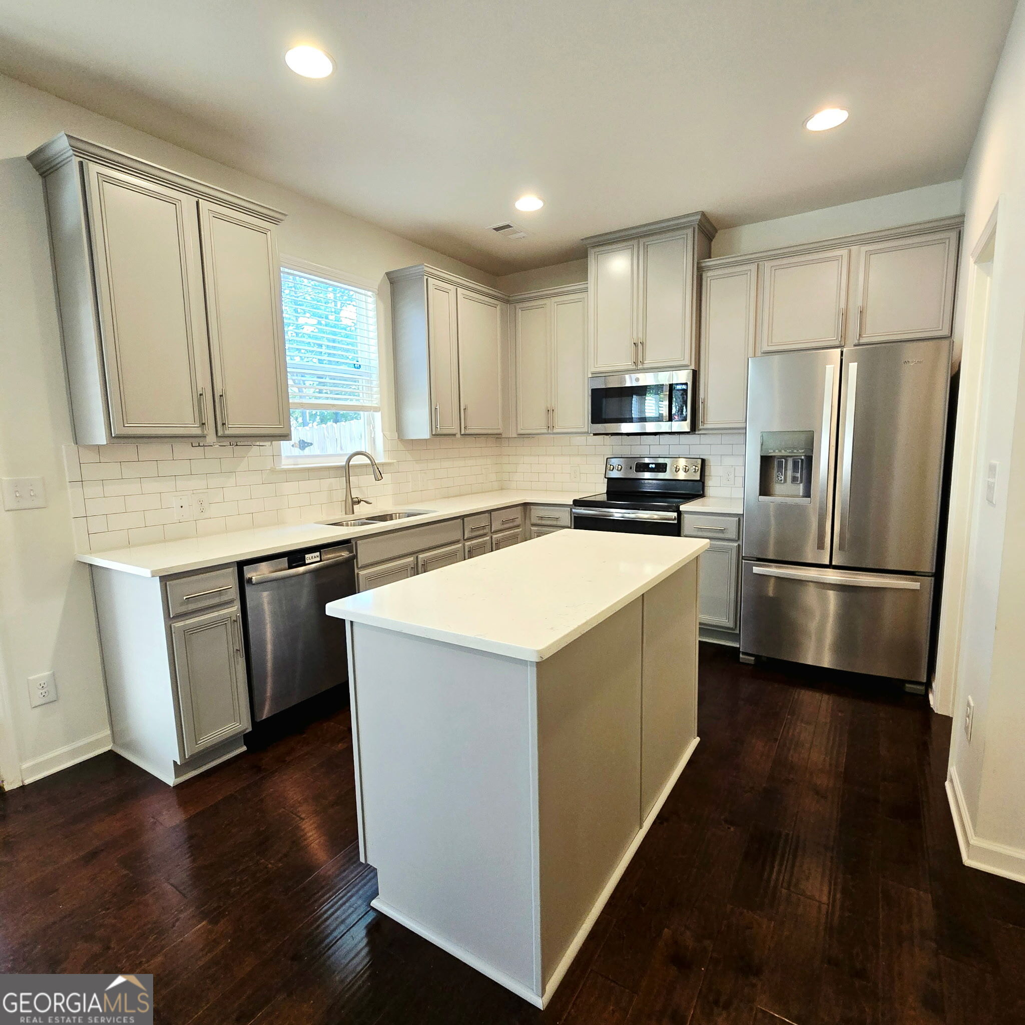 4402 Newfangle Road Property Photo 6