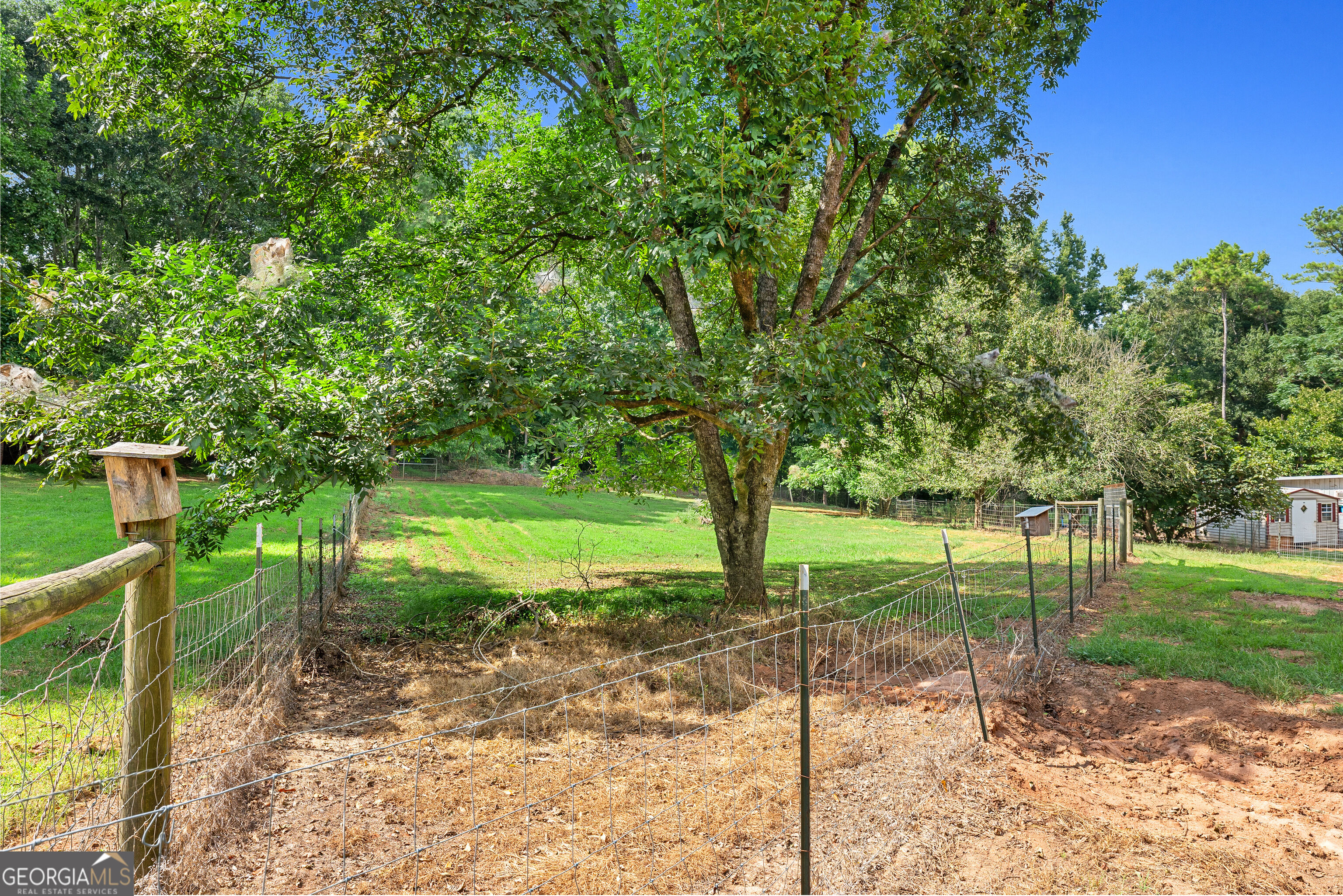 655 Old Hendry Church Road Property Photo 17