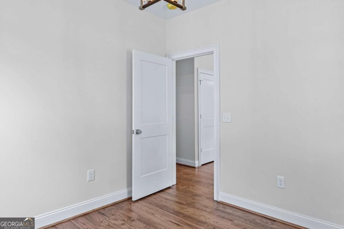 14 Salbide Avenue Property Photo 21