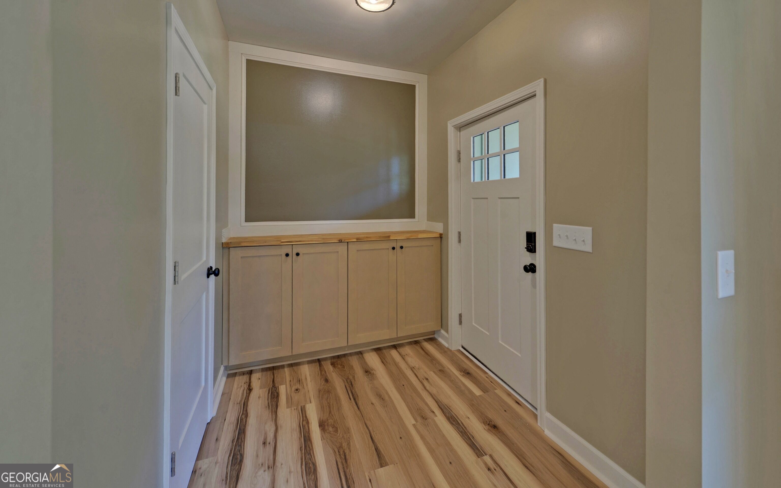 55 Wesley Circle Property Photo 4