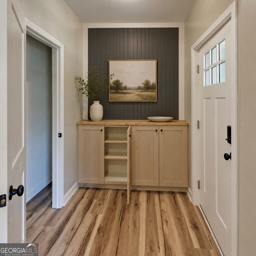 55 Wesley Circle Property Photo 4