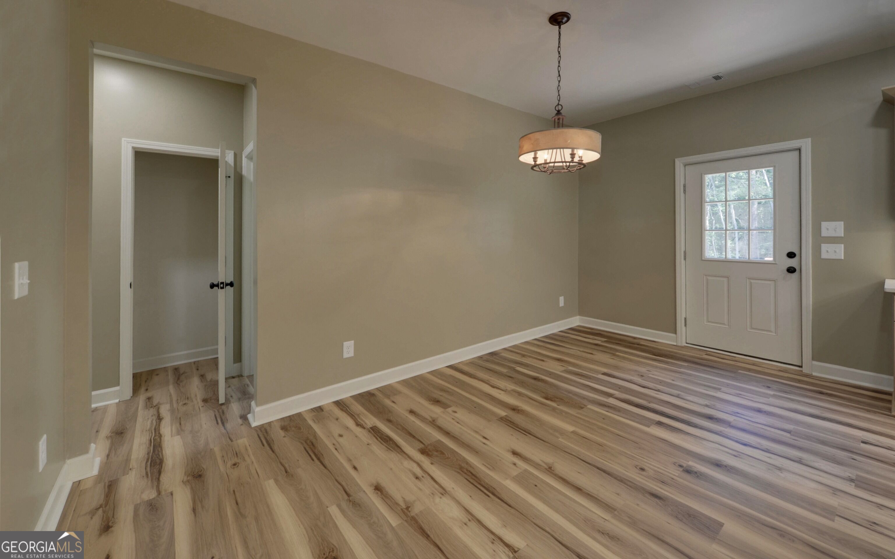 55 Wesley Circle Property Photo 10