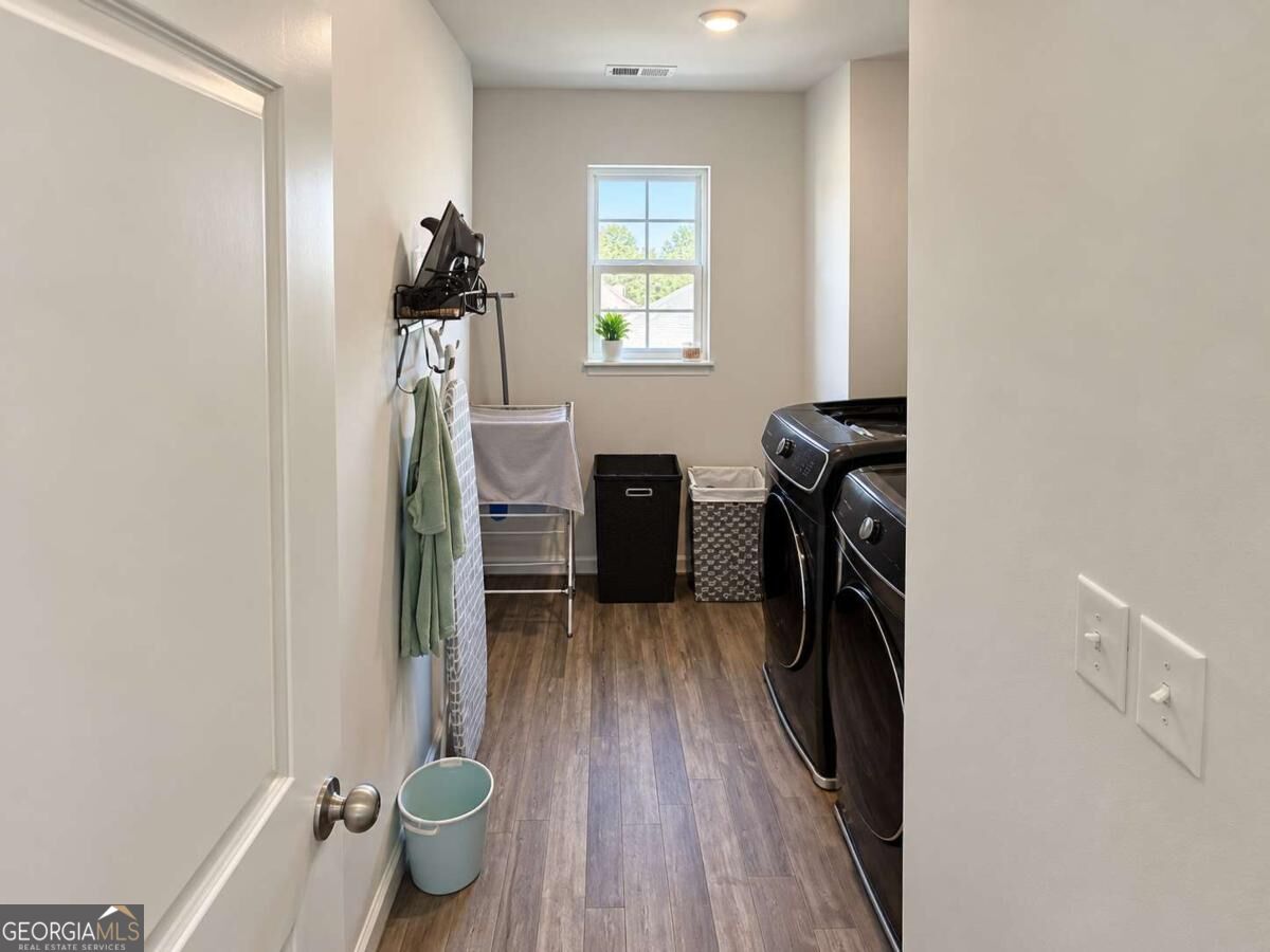 51 Oxford Lane Property Photo 32