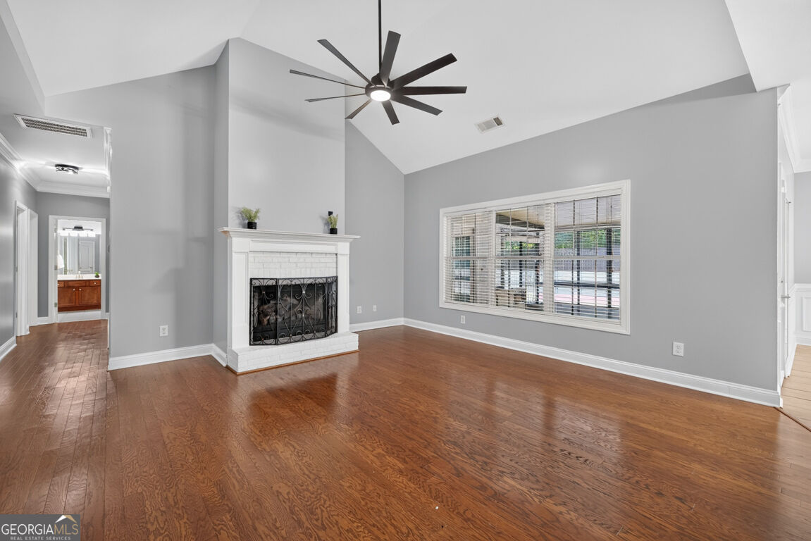 82 Flintstone Road Property Photo 13