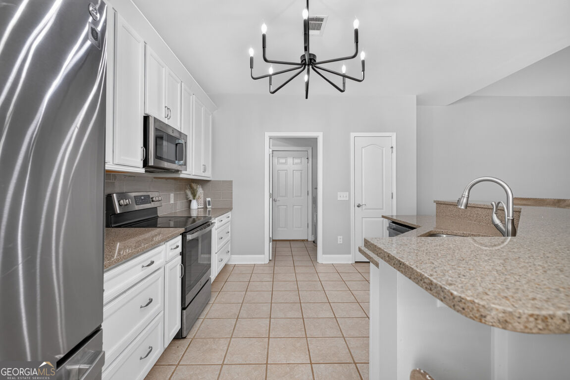 82 Flintstone Road Property Photo 15