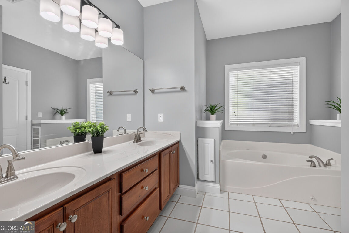 82 Flintstone Road Property Photo 23