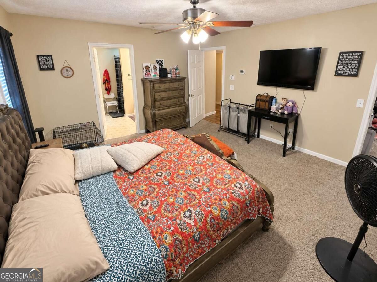 138 Mountain Oaks Drive Property Photo 18