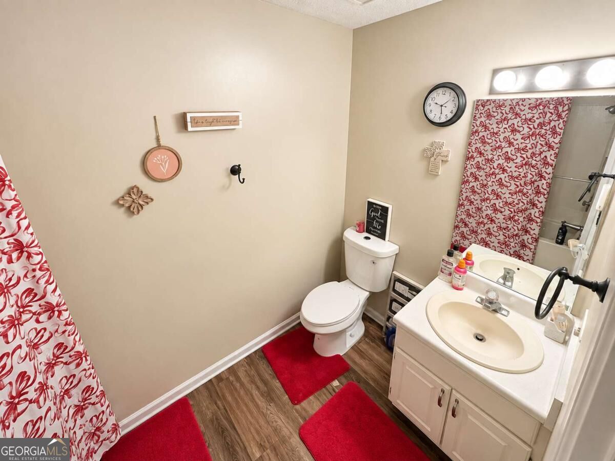 138 Mountain Oaks Drive Property Photo 27