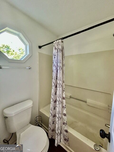 611a Seminole Drive Property Photo 8