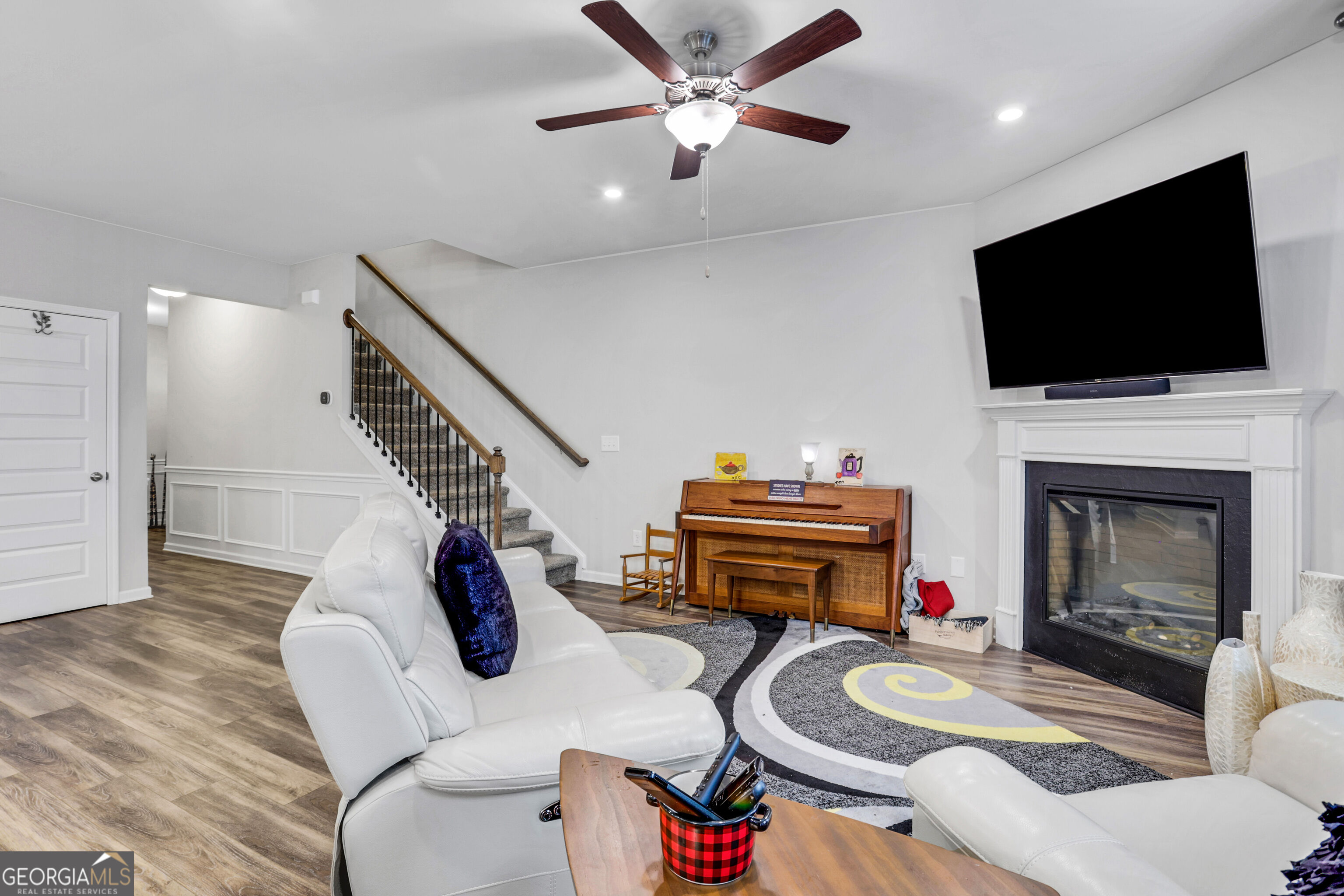 5186 Grace Court Property Photo 4