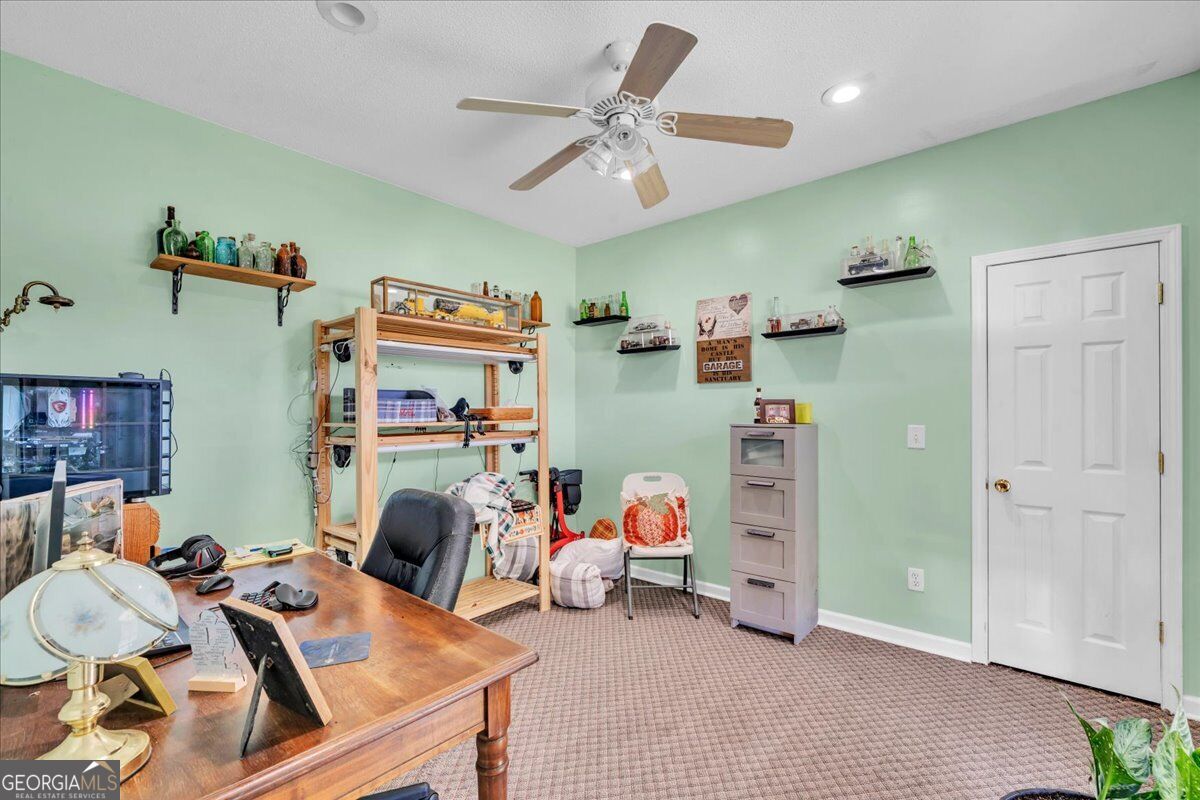 250 Amanda Drive Property Photo 9