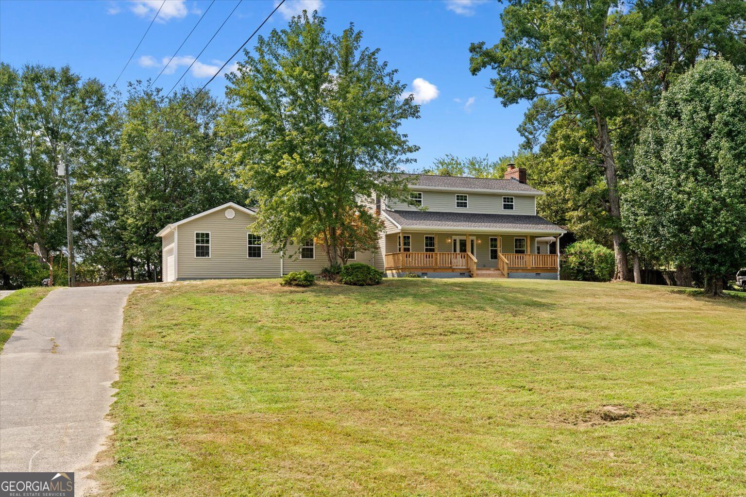1421 Thrasher Drive Property Photo 2