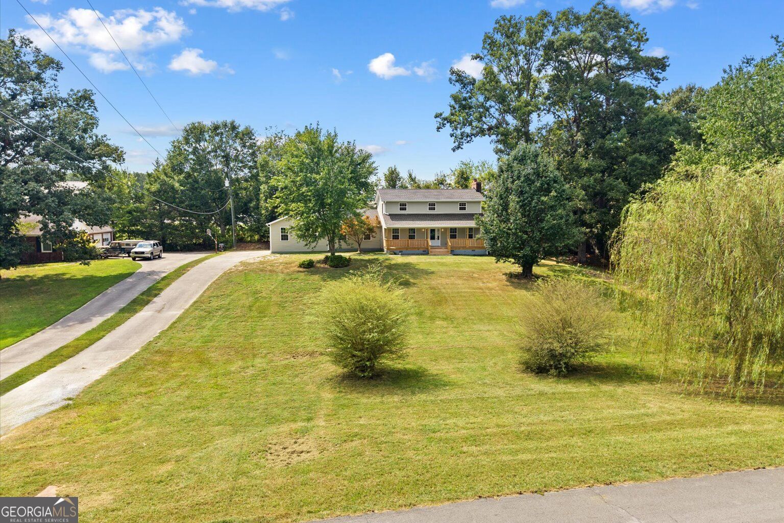1421 Thrasher Drive Property Photo 3
