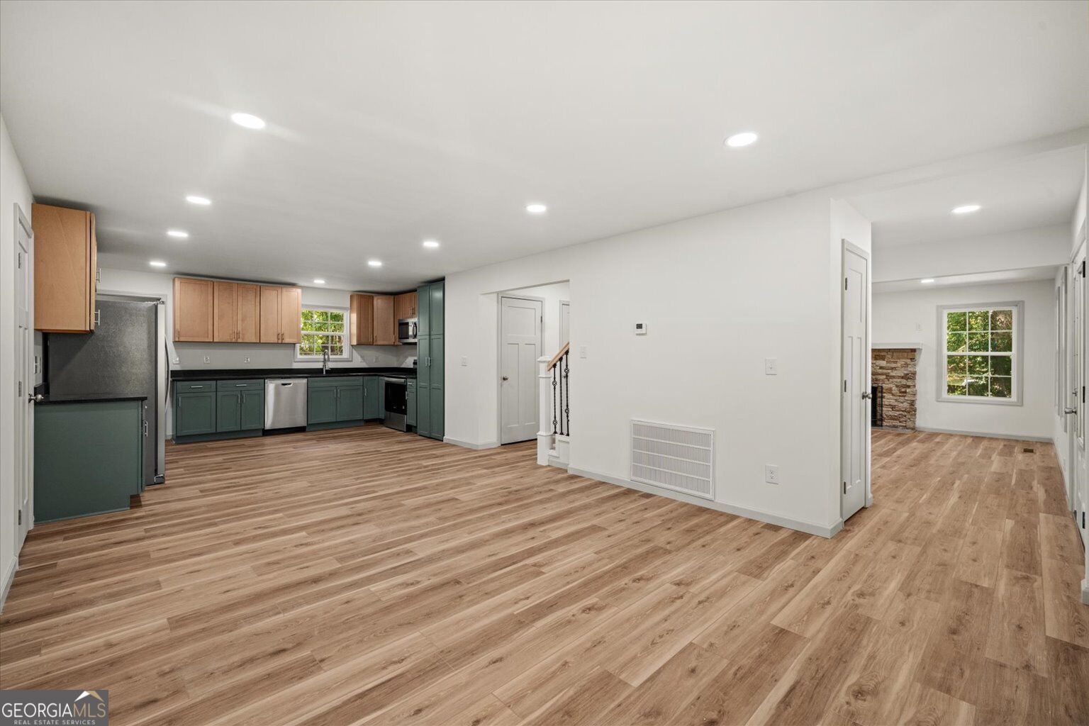 1421 Thrasher Drive Property Photo 10