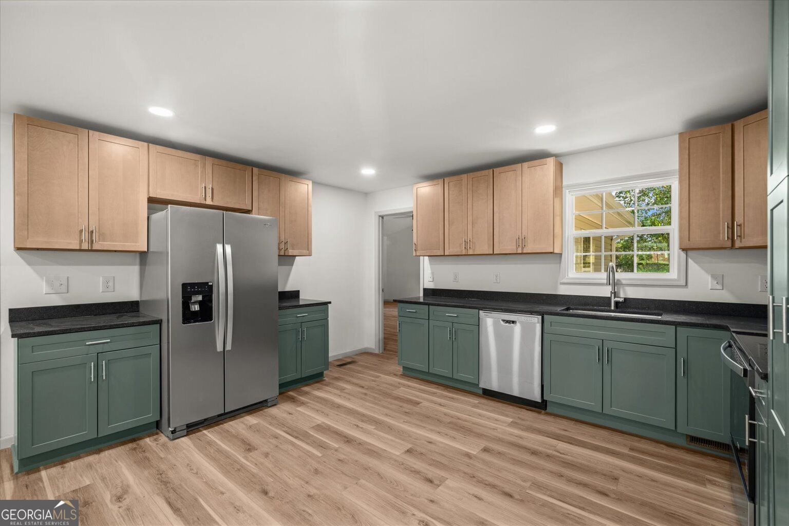 1421 Thrasher Drive Property Photo 16