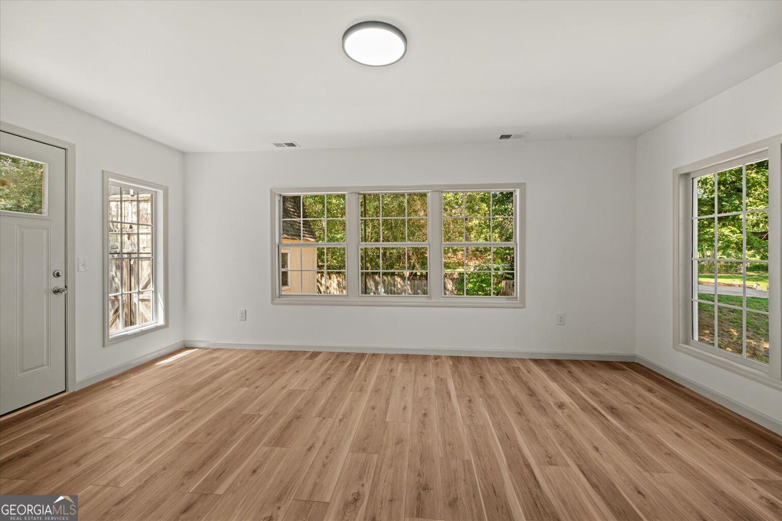 1421 Thrasher Drive Property Photo 27