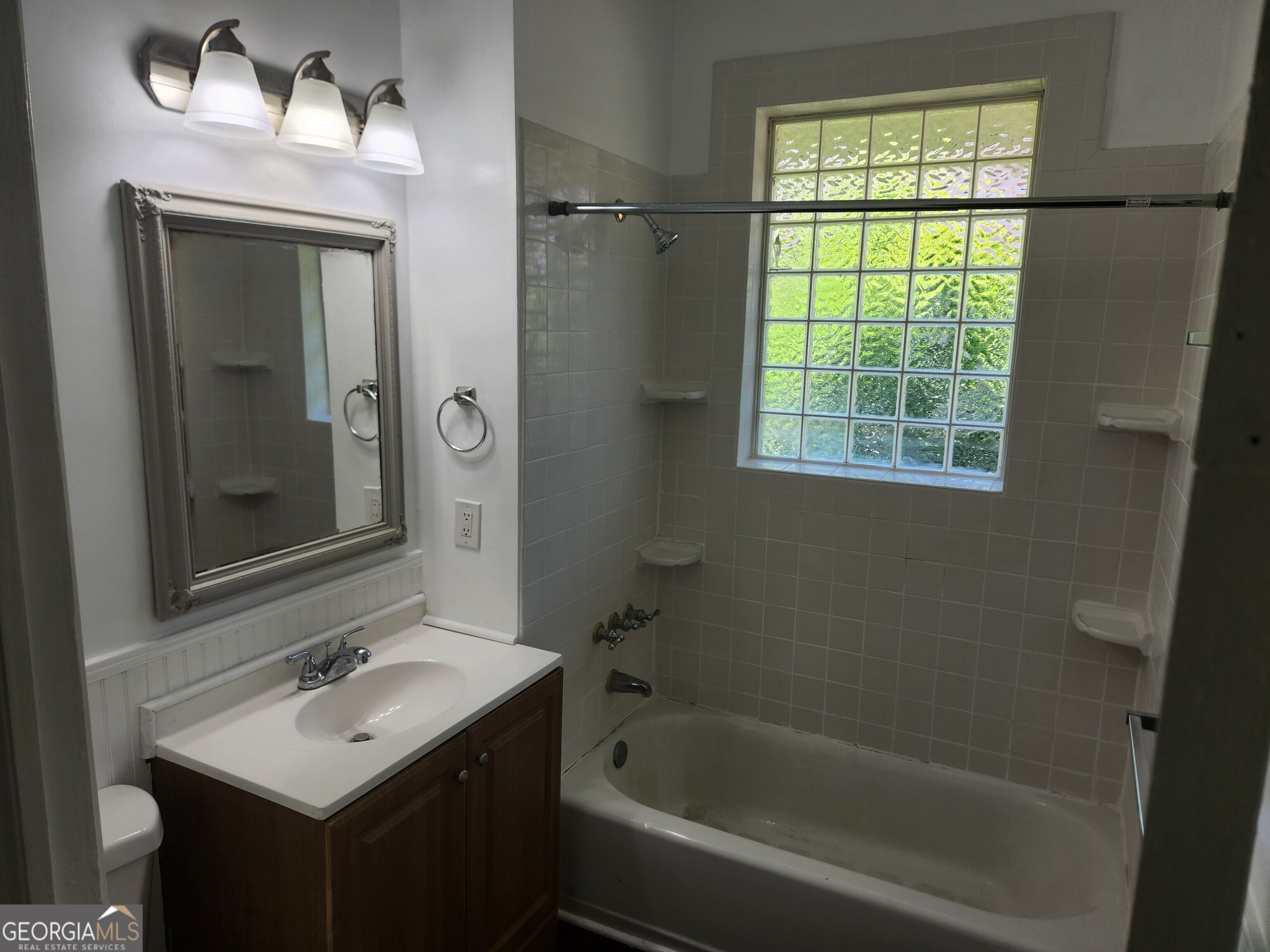 15 Oak Street Ne Property Photo 17