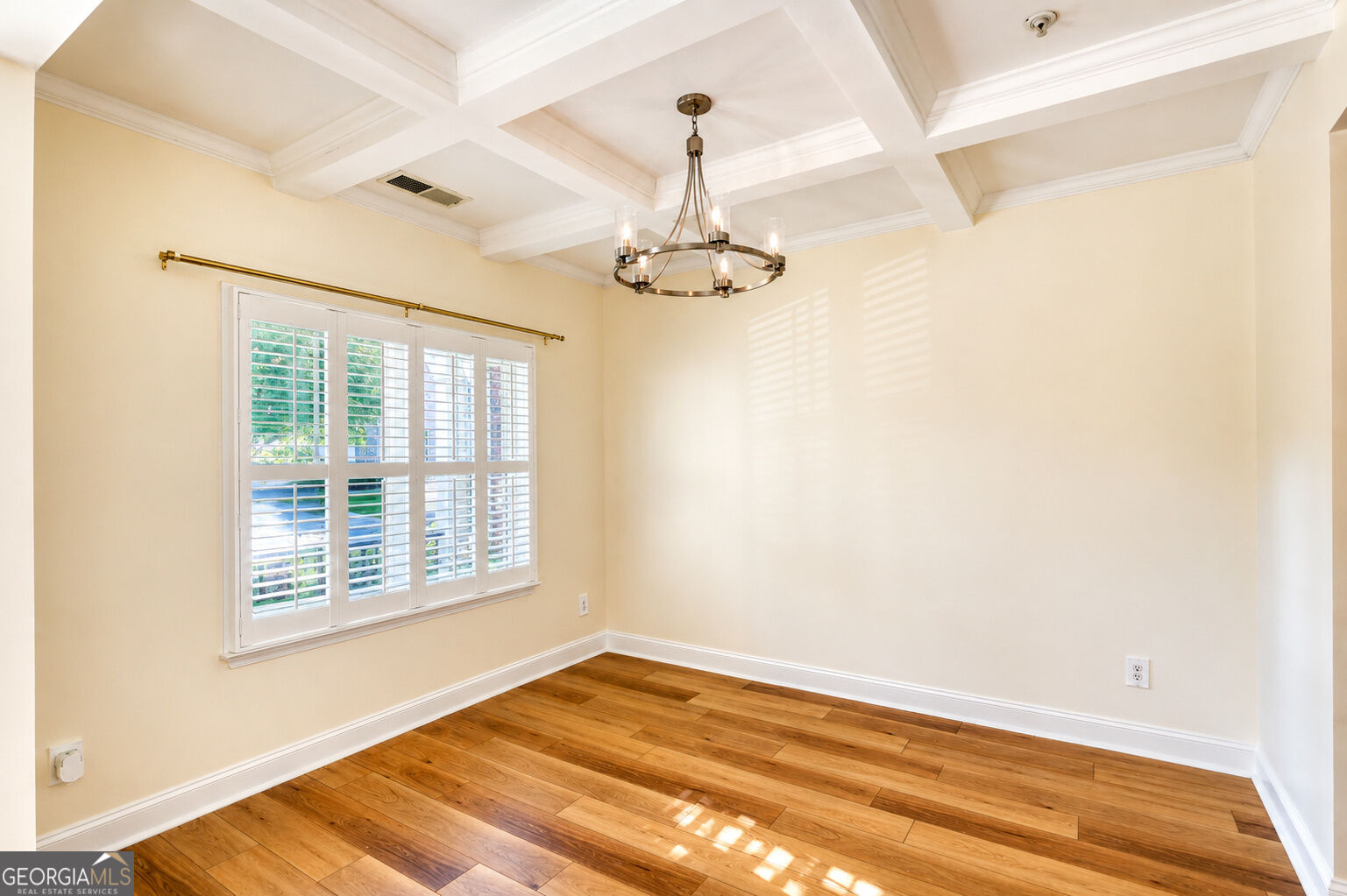 9120 Leverett Circle Property Photo 8
