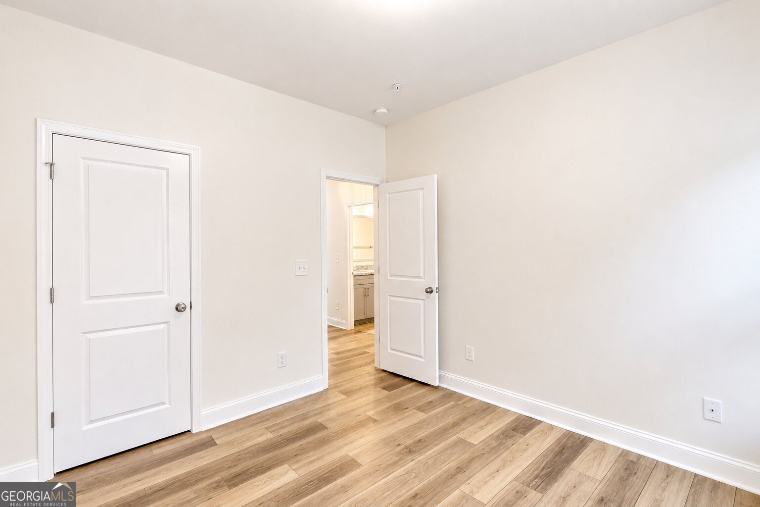 9120 Leverett Circle Property Photo 21