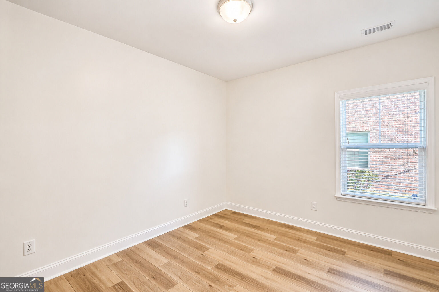 9120 Leverett Circle Property Photo 23