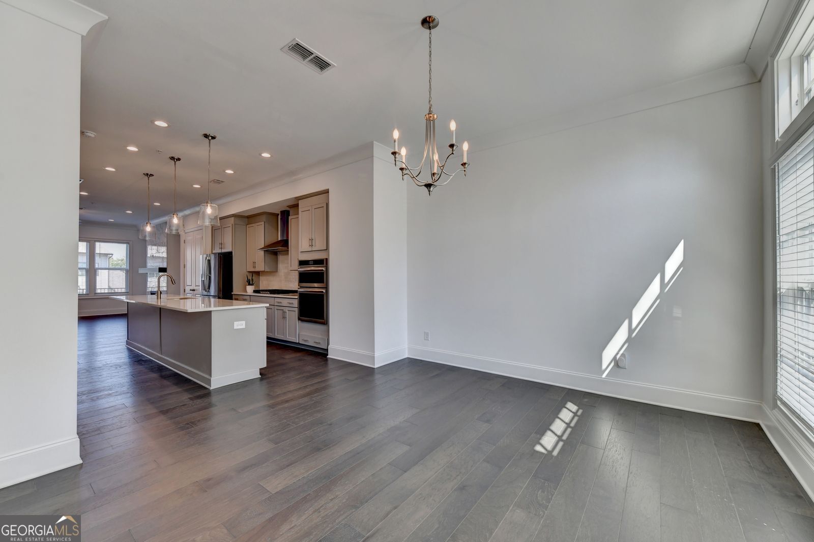 6766 Encore Boulevard Property Photo 9