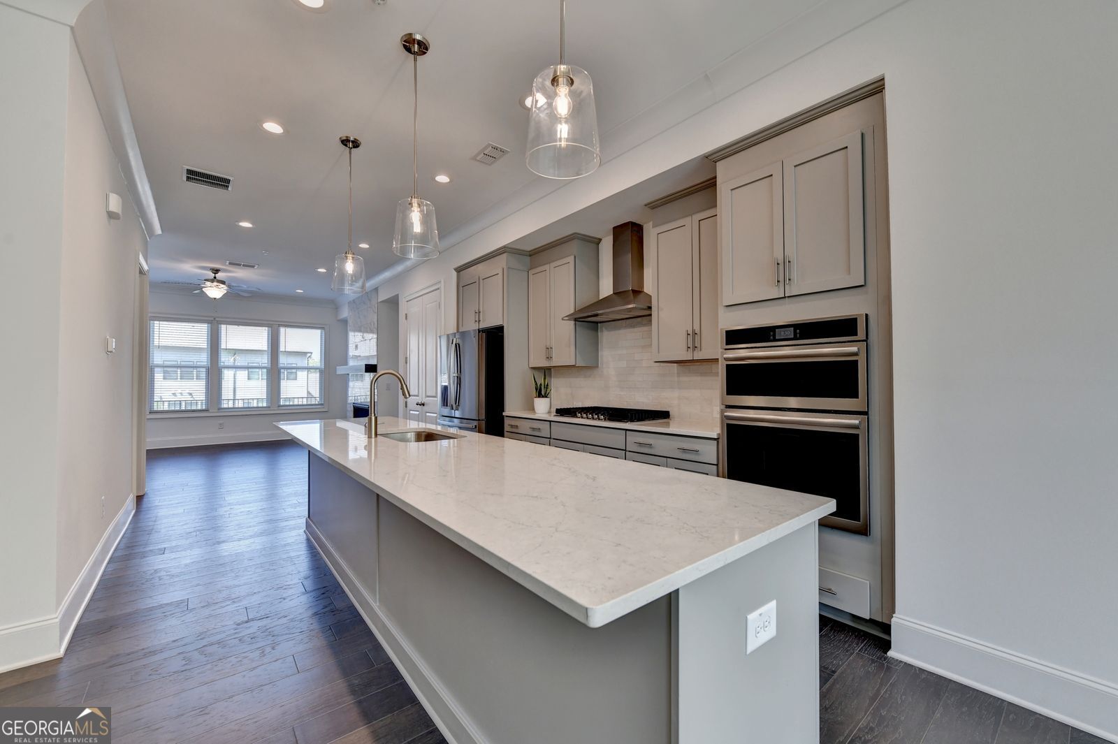 6766 Encore Boulevard Property Photo 11