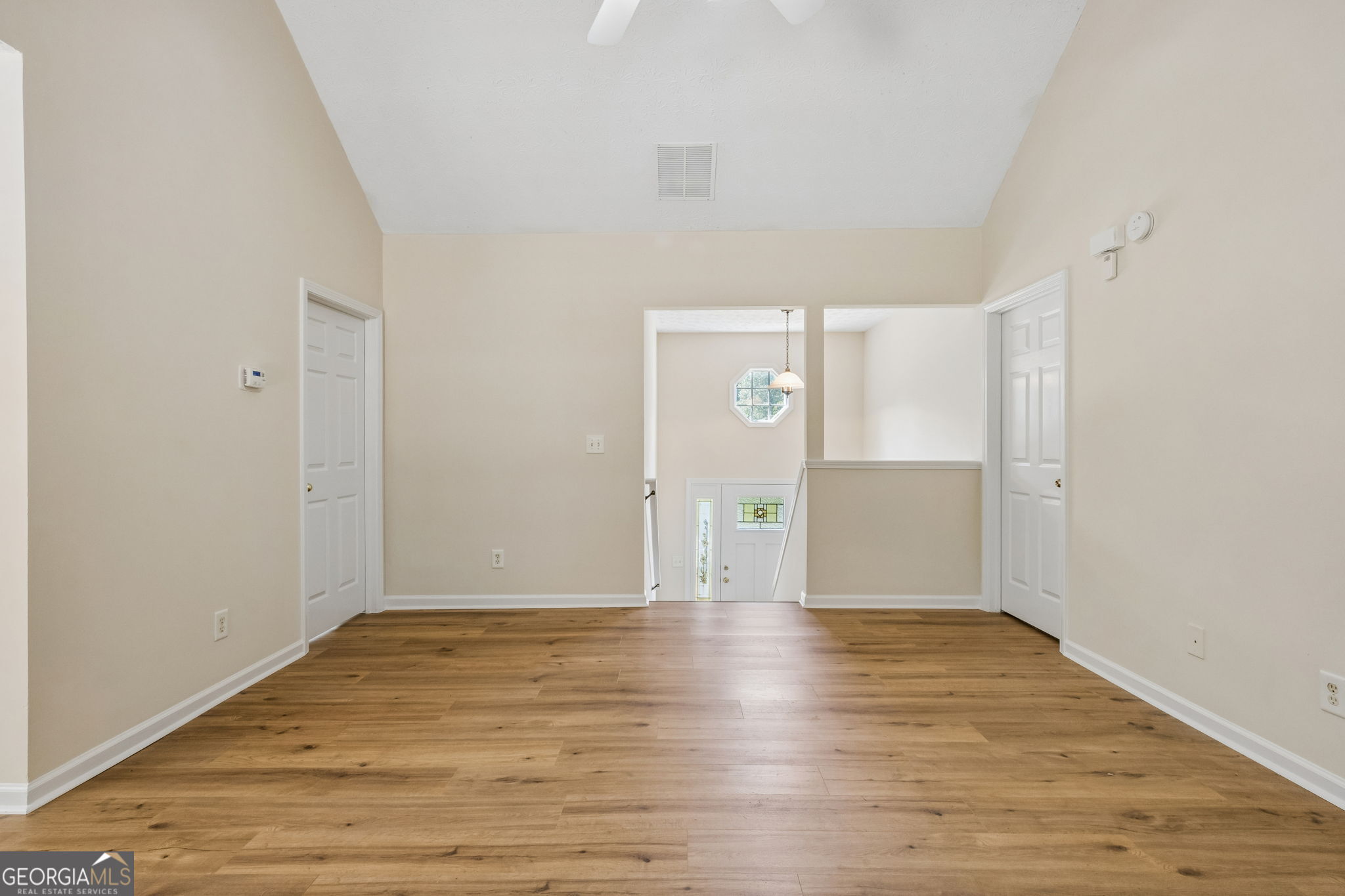 208 Albert Lane Property Photo 16