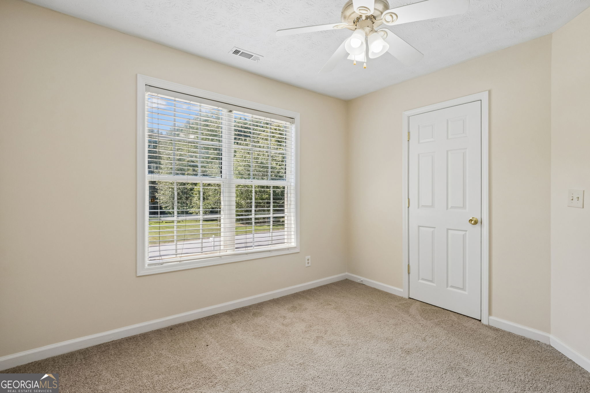 208 Albert Lane Property Photo 37