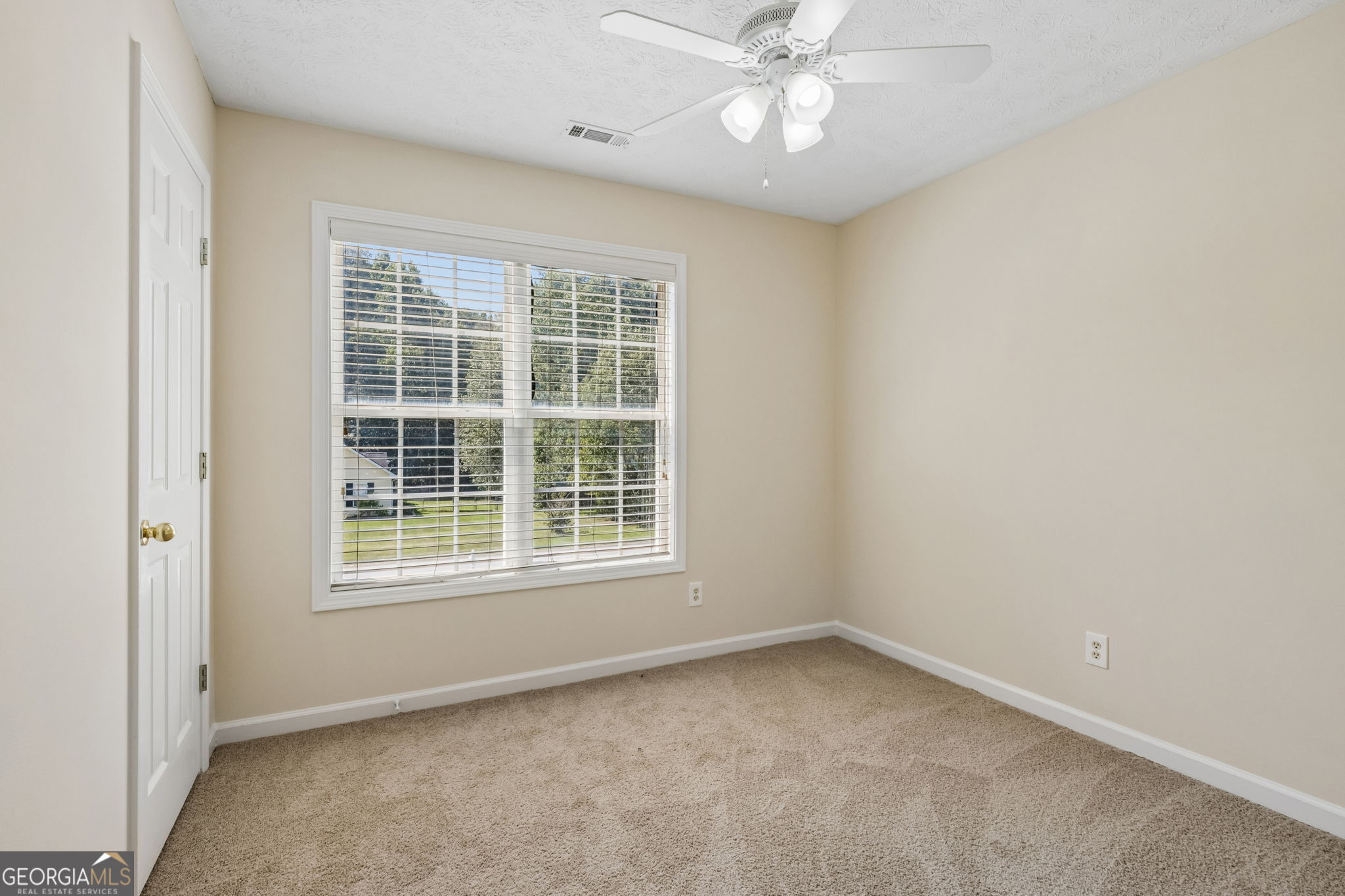 208 Albert Lane Property Photo 40