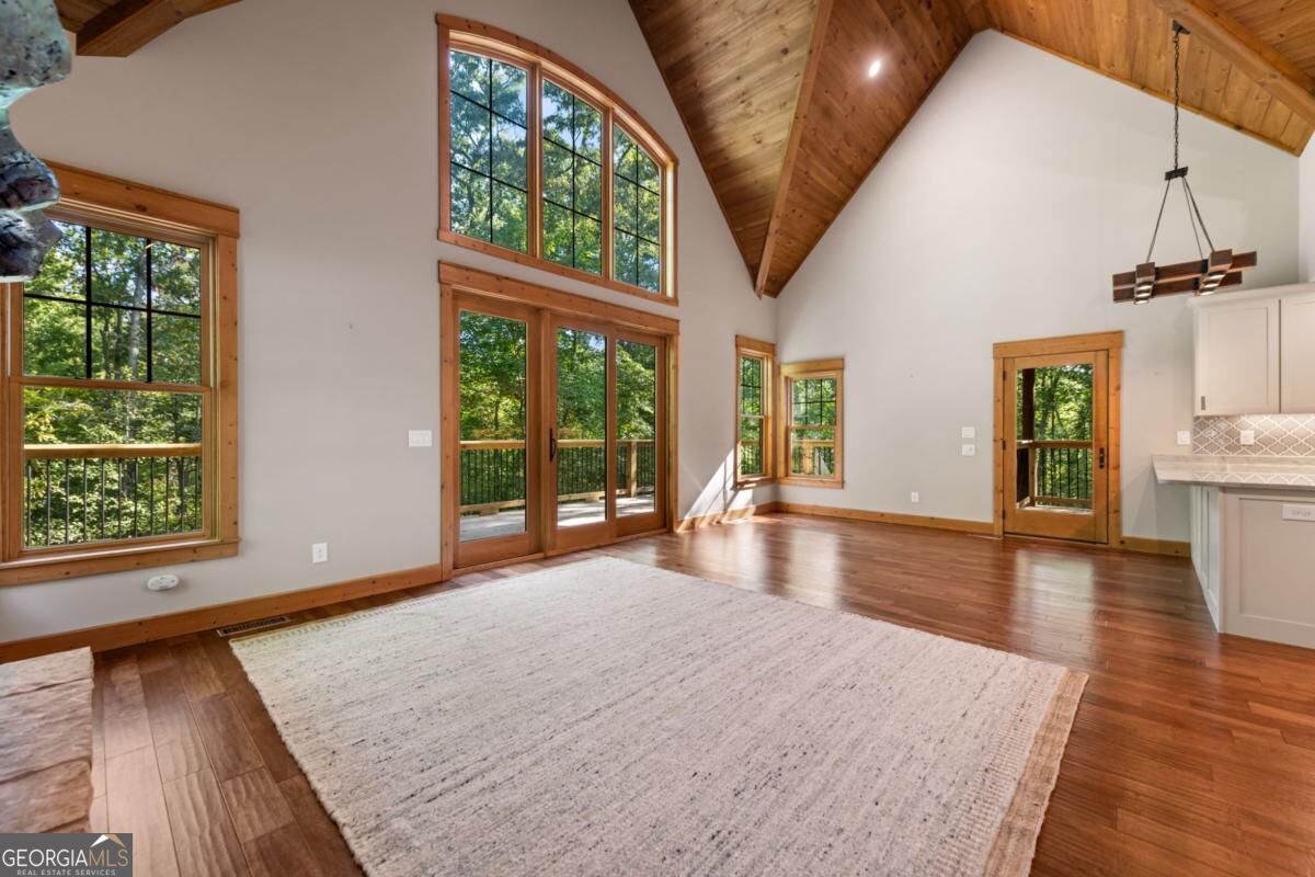 2634 Mountain Tops Road Property Photo 10