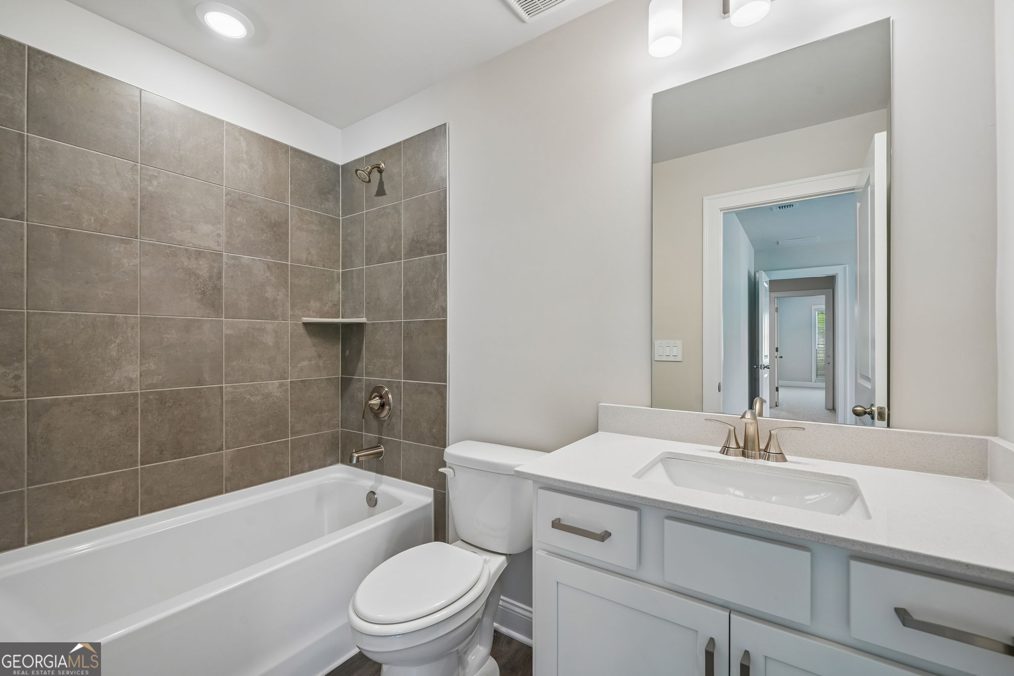 2217 Melville Way Property Photo 34