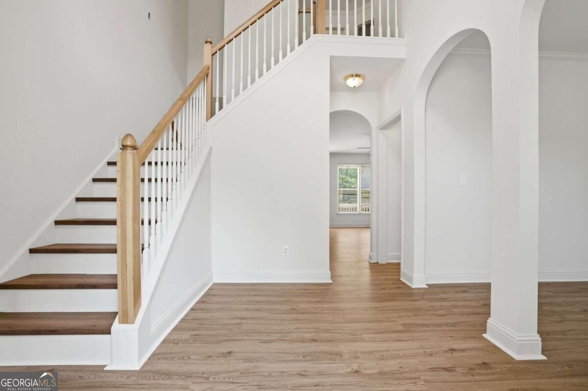 4025 Eyrie Farms Lane Property Photo 2