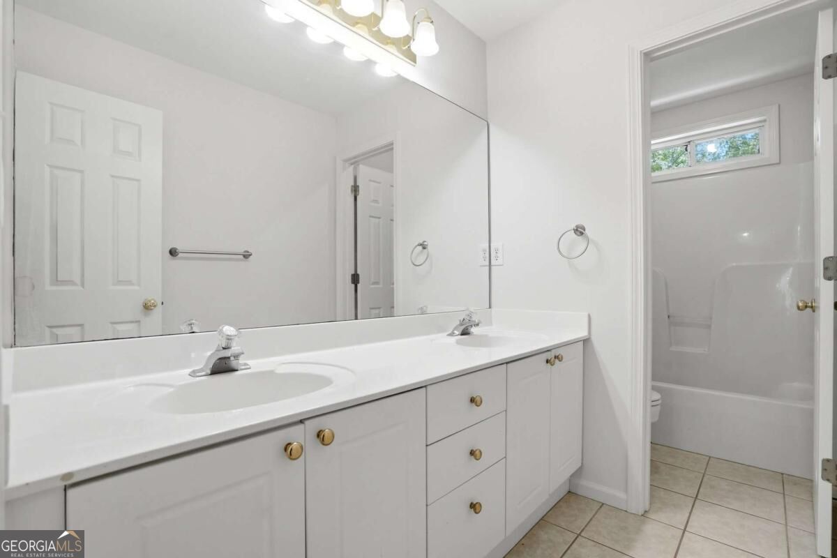 4025 Eyrie Farms Lane Property Photo 20