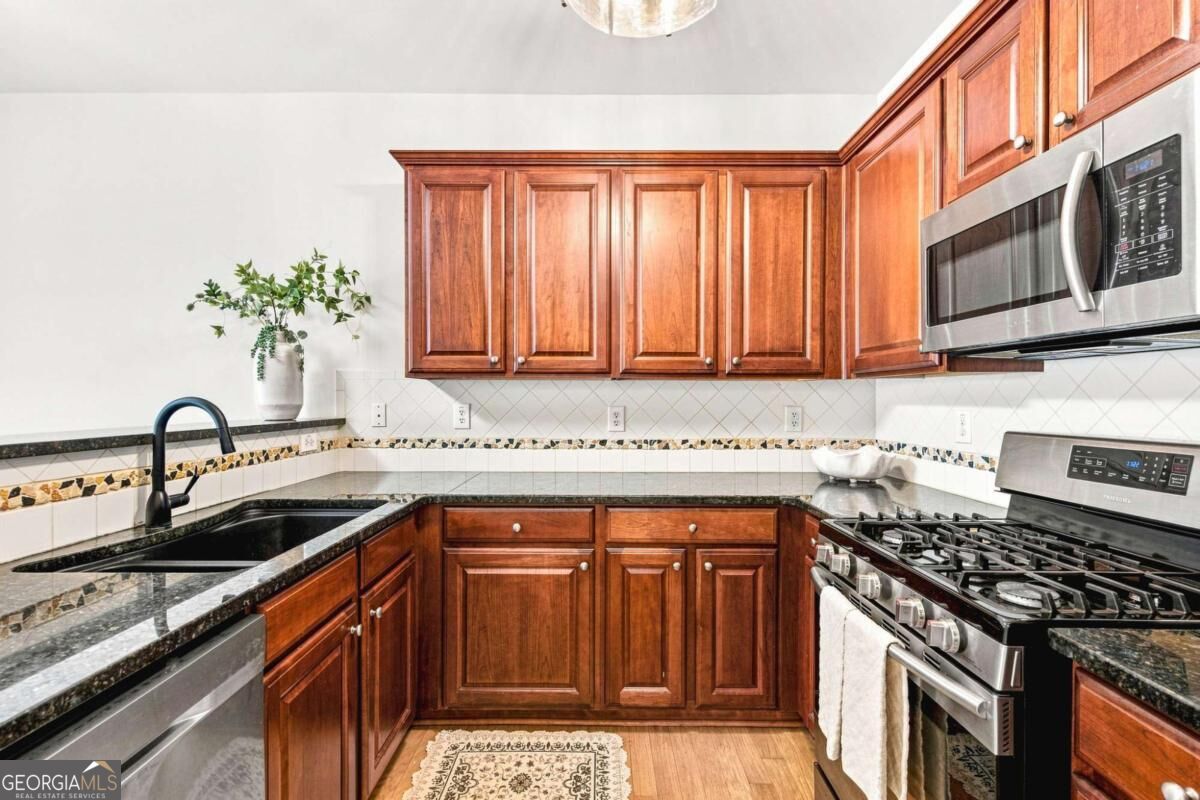 9820 Alger Trace Property Photo 10