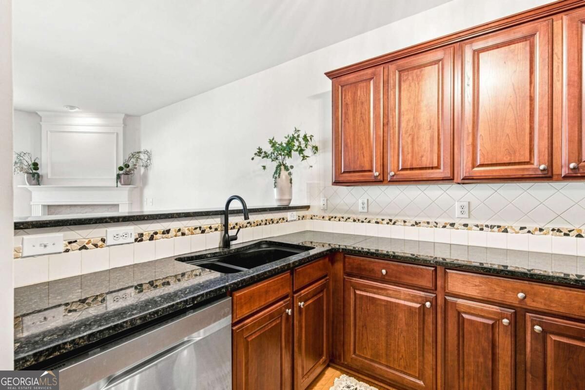 9820 Alger Trace Property Photo 12