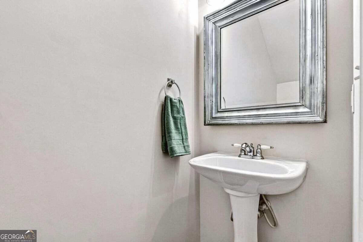 9820 Alger Trace Property Photo 13