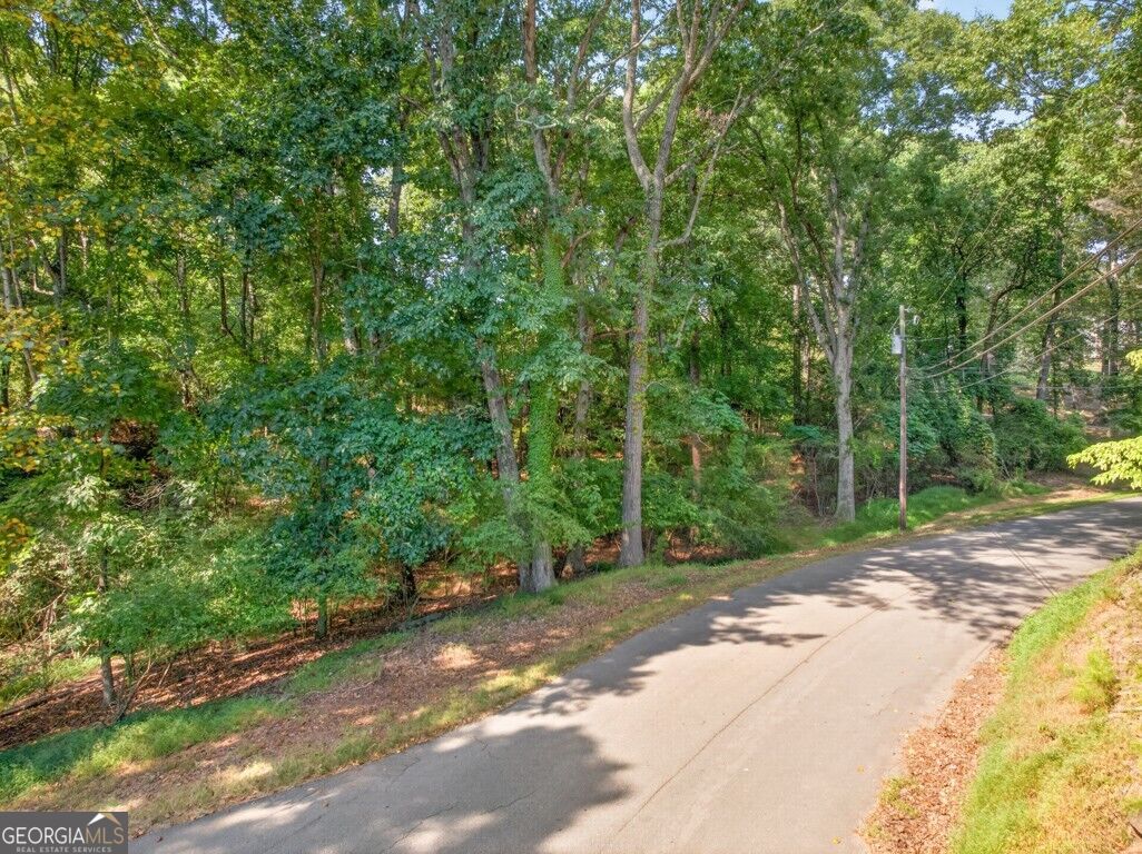 3550 Lodgehaven Drive Property Photo 5