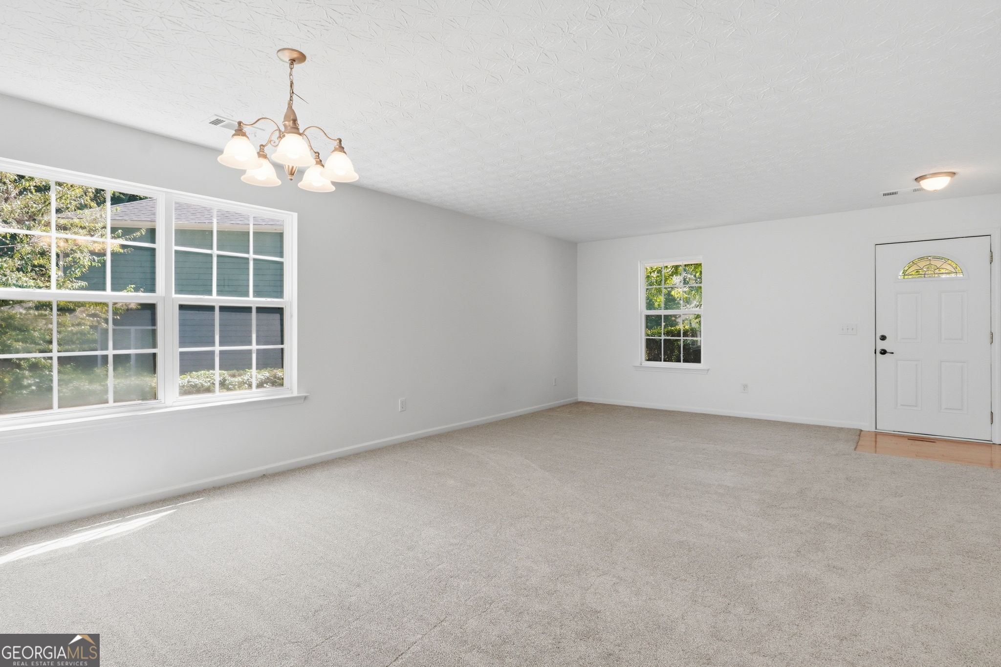 140 Magnolia Creek Drive Property Photo 4