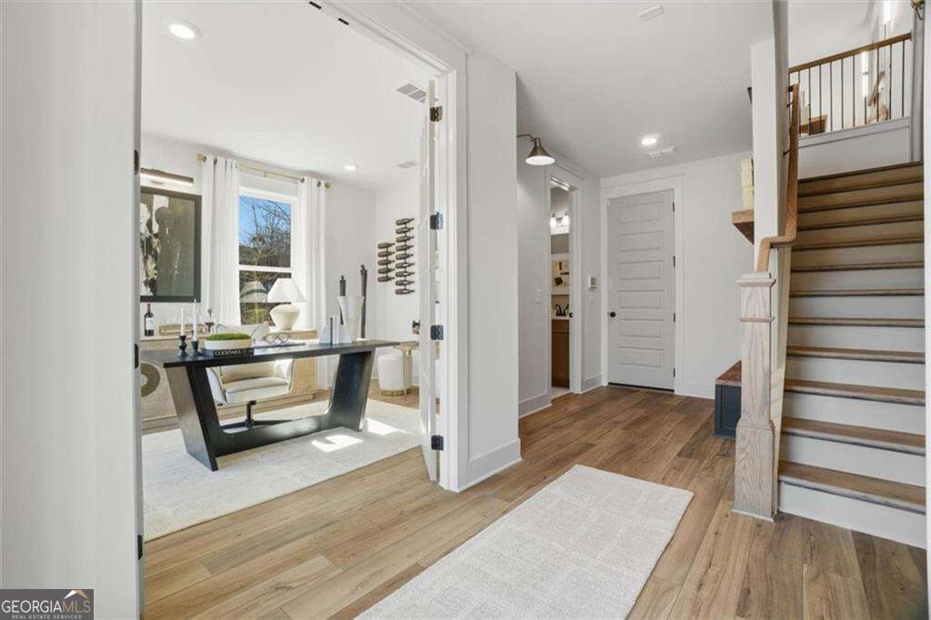1846 Marisol Circle Nw Property Photo 2