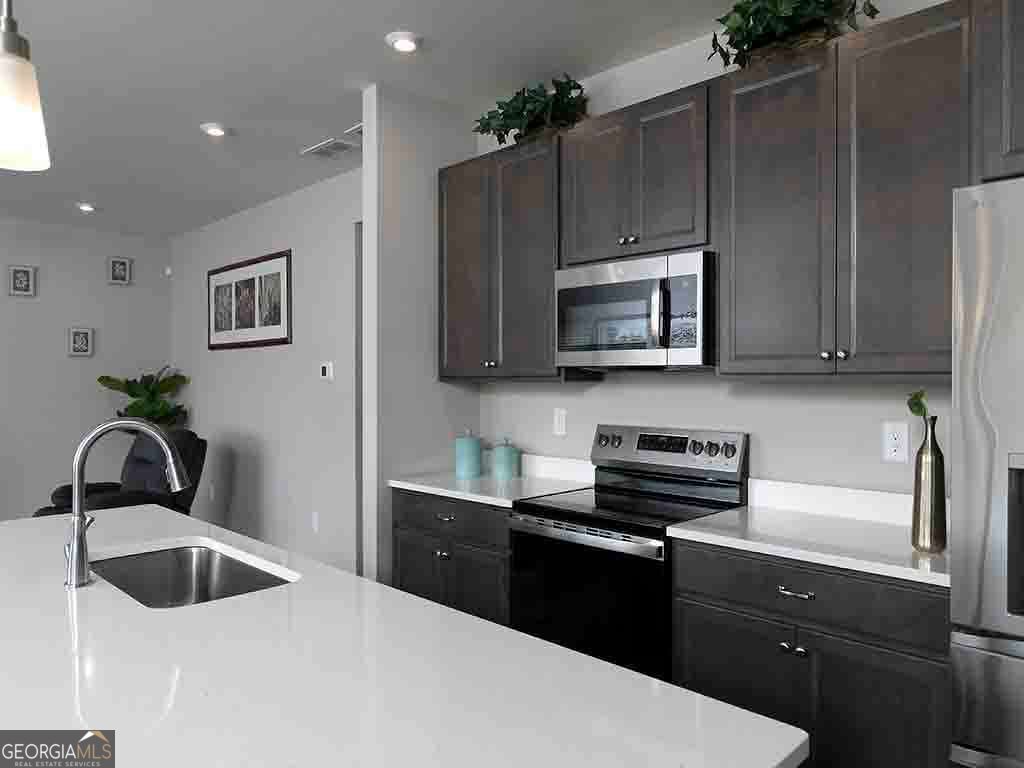 208 Sage Woods Way Property Photo 10