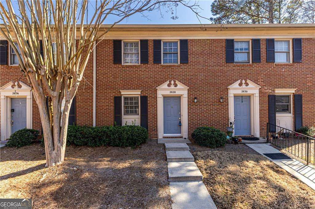 2828 Webb Bridge Road Property Photo 1