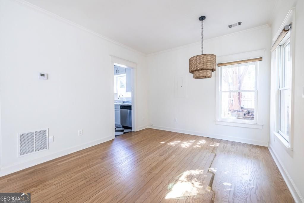 320 Glenwood Avenue Property Photo 15