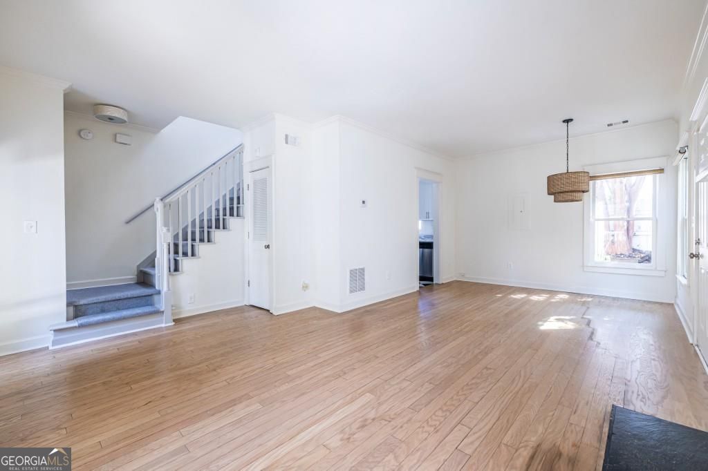 320 Glenwood Avenue Property Photo 42