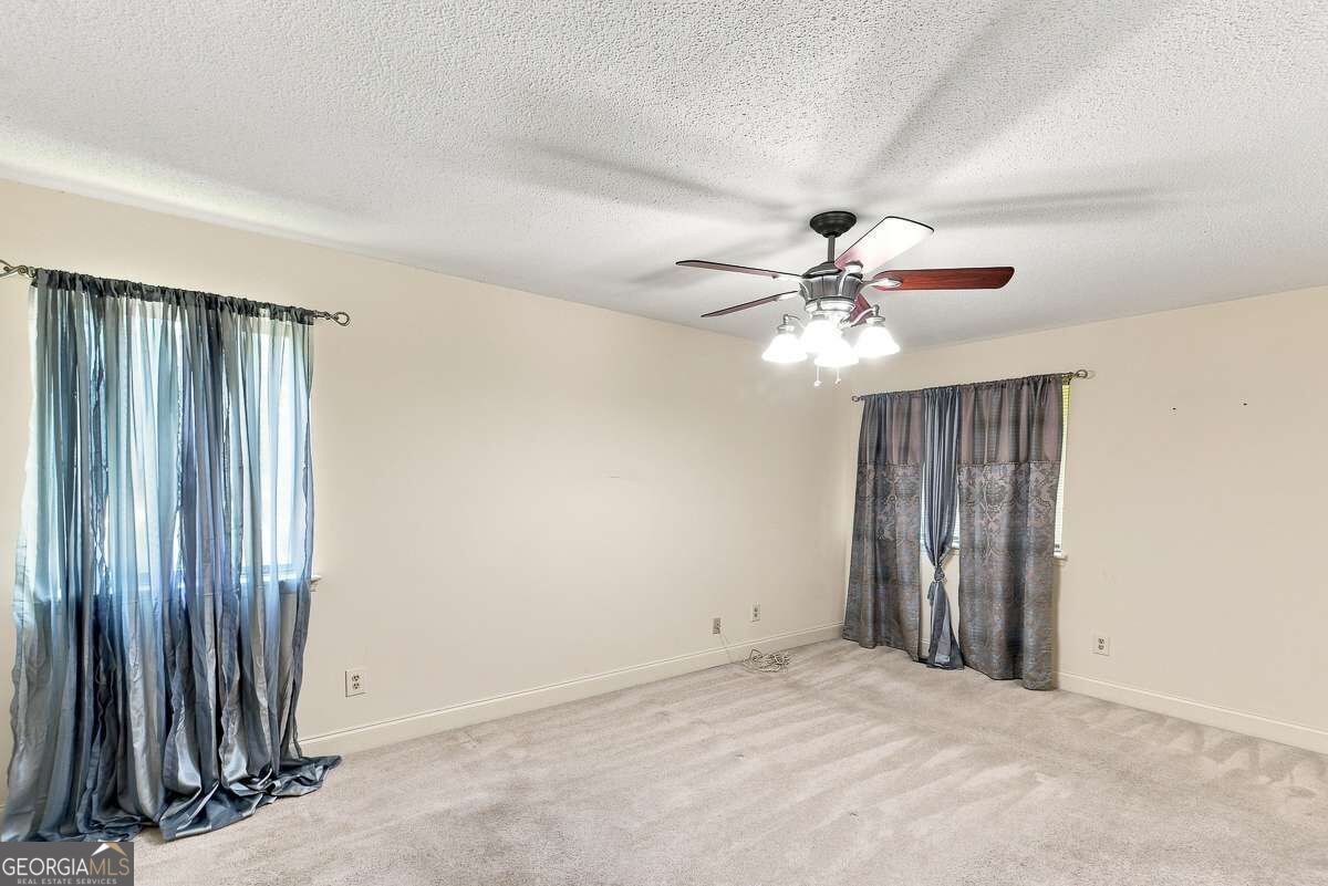 6906 Springwood Drive Property Photo 16