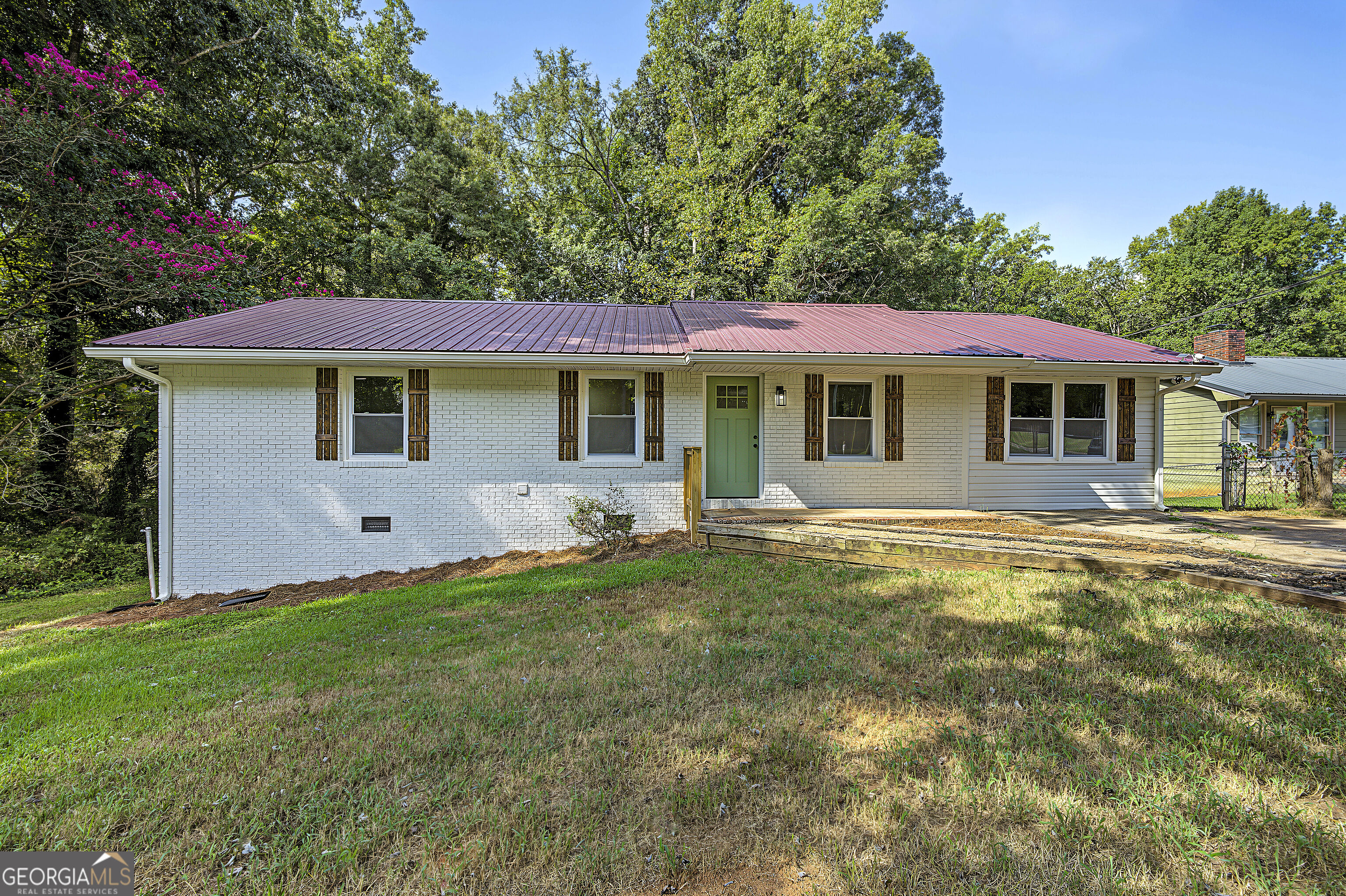 397 Highway 212 Property Photo 1