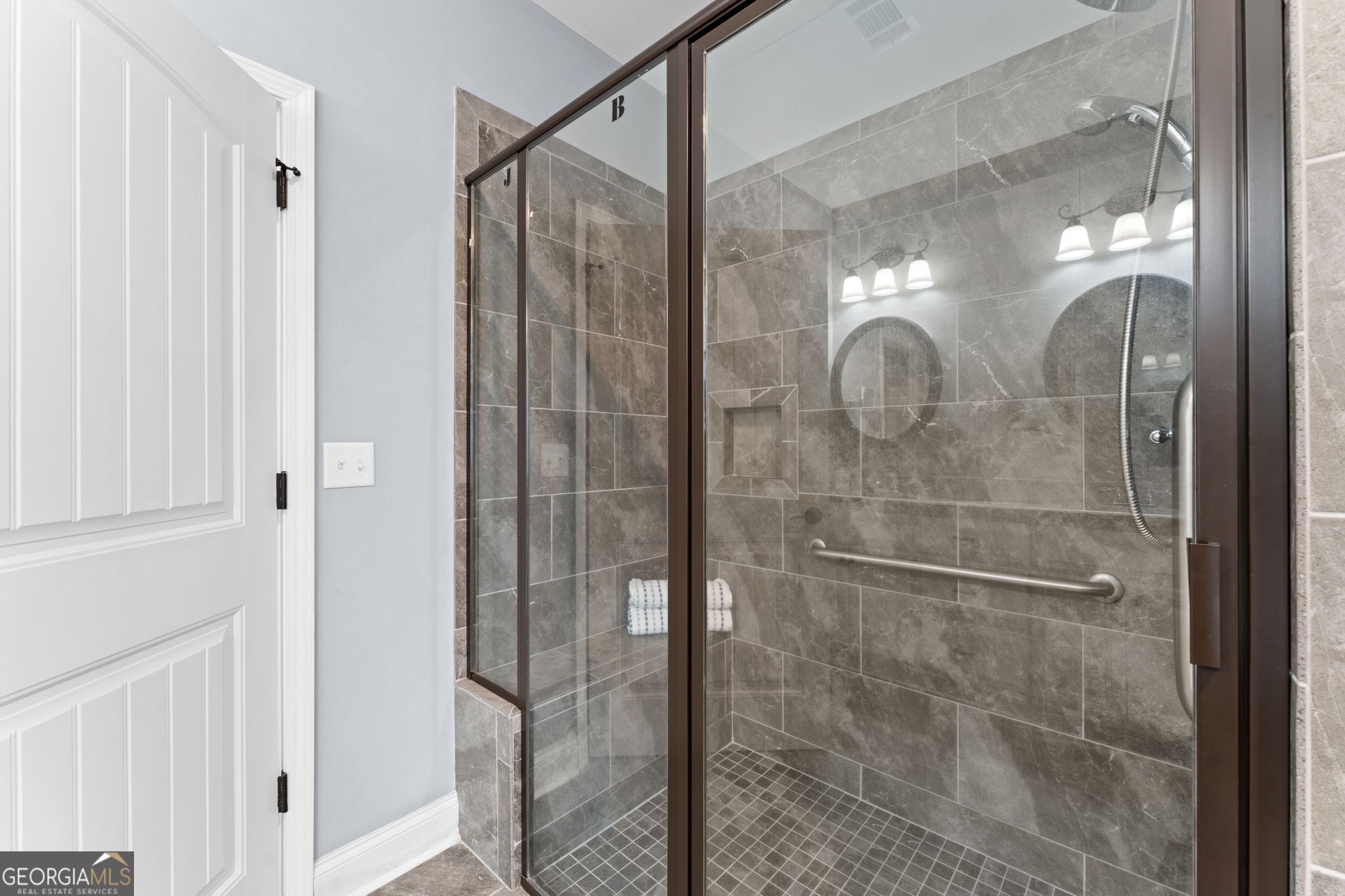 137 Shady Oak Drive Property Photo 25
