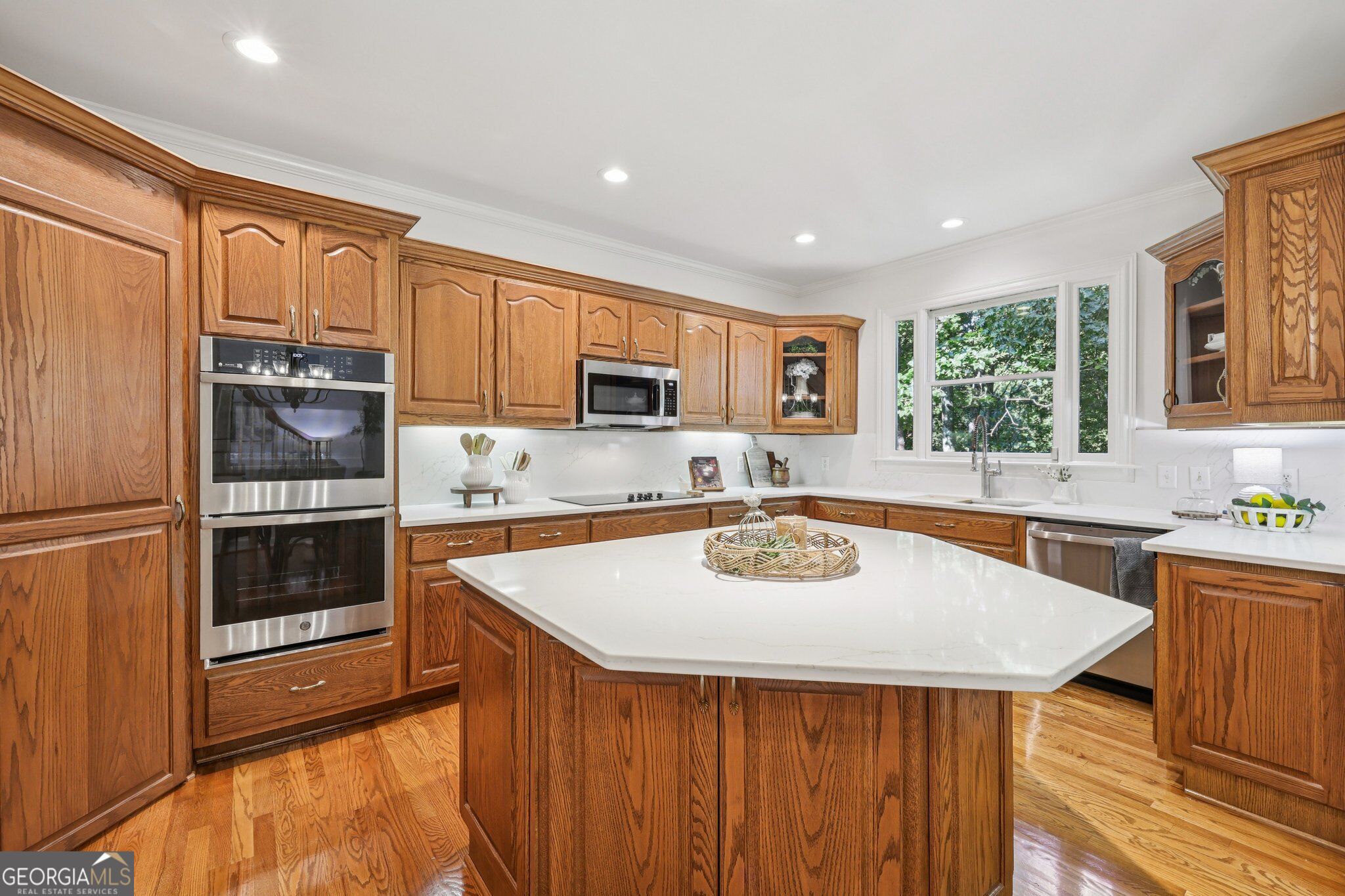 1390 Rogers Mill Lane Property Photo 4