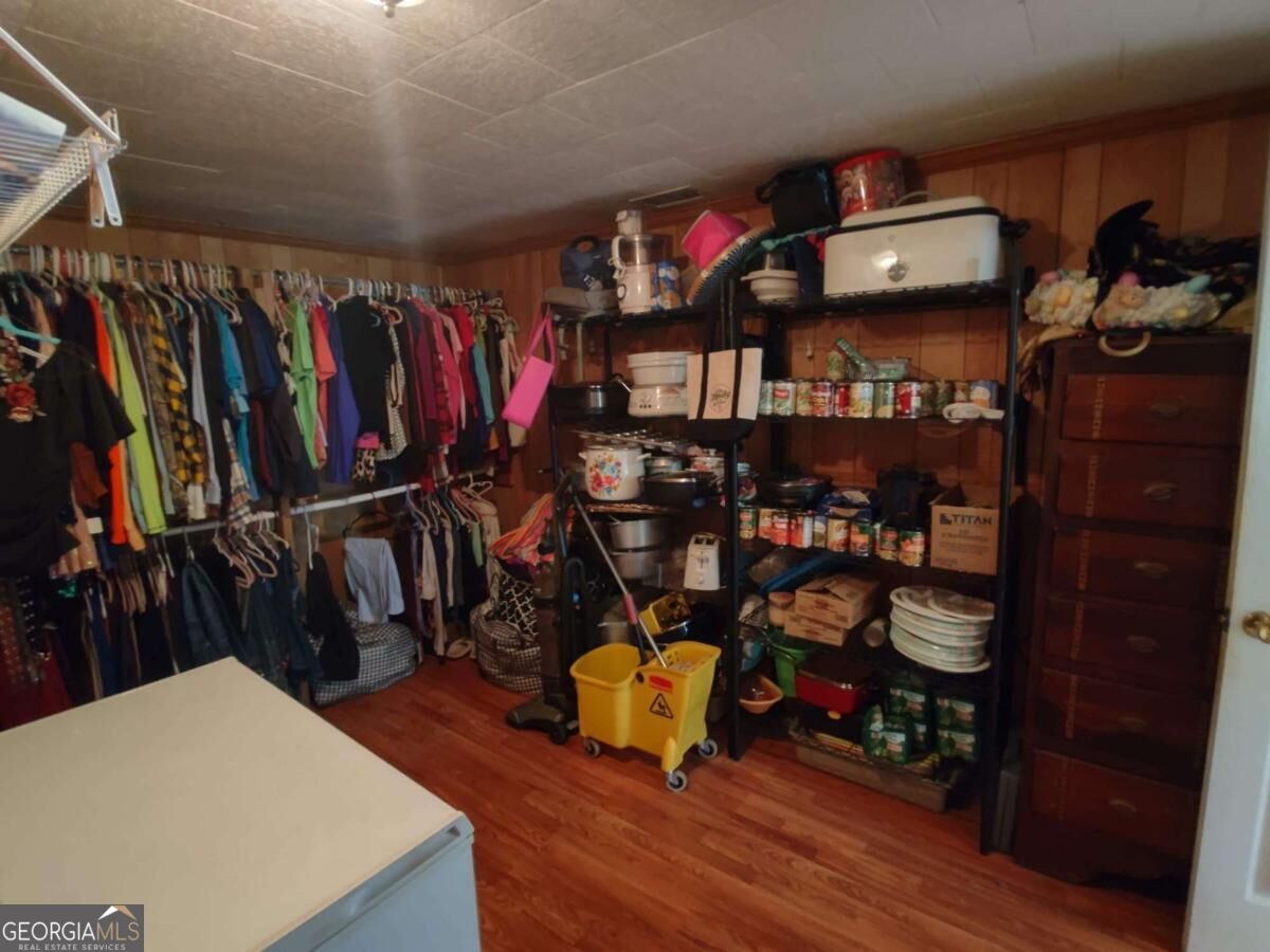 940 County Road 387 Property Photo 11