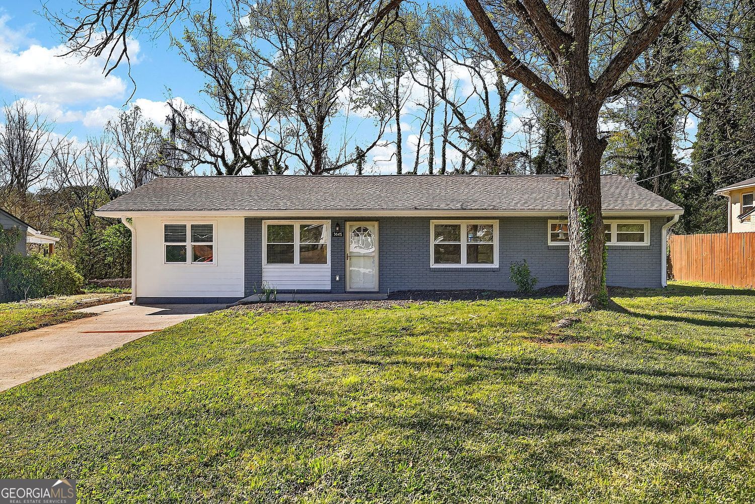 3045 Lindon Lane Property Photo 1